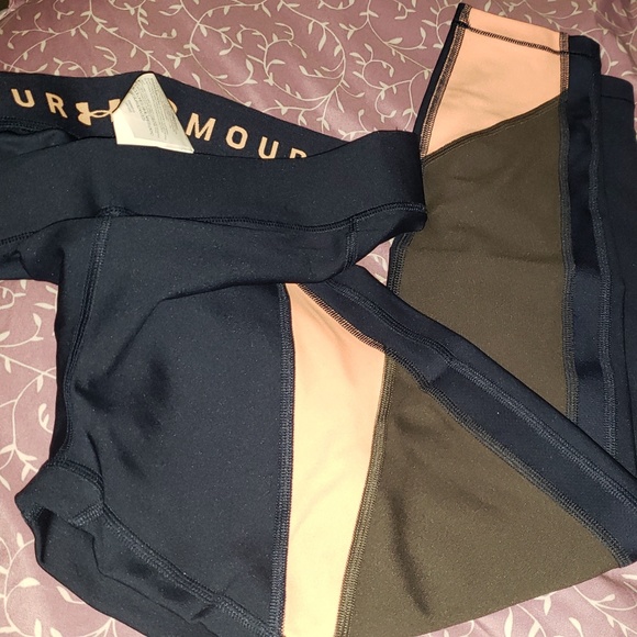 Under Armour Leggins - Picture 2 of 10